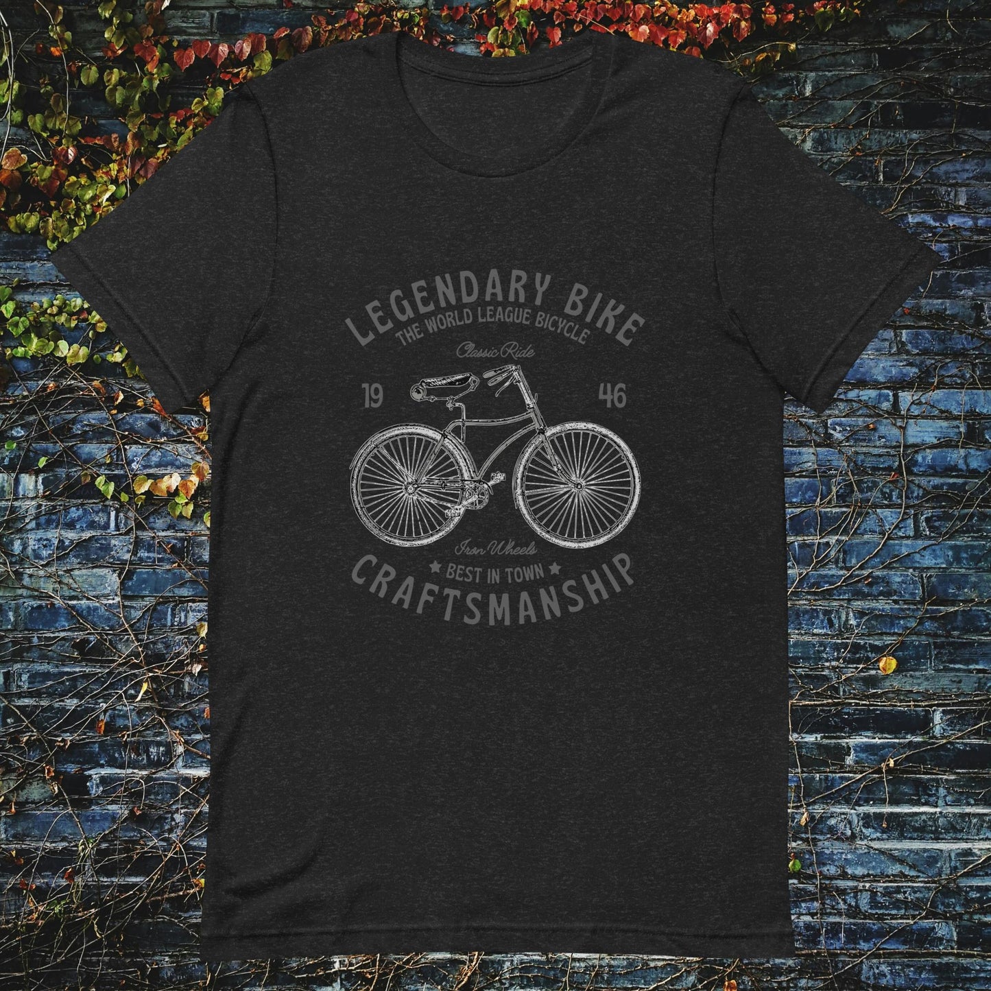 Legendary Bike Vintage 1946 Unisex t-shirt